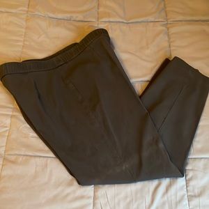 Sag harbor stretch petite pull on black pants. Size PXL